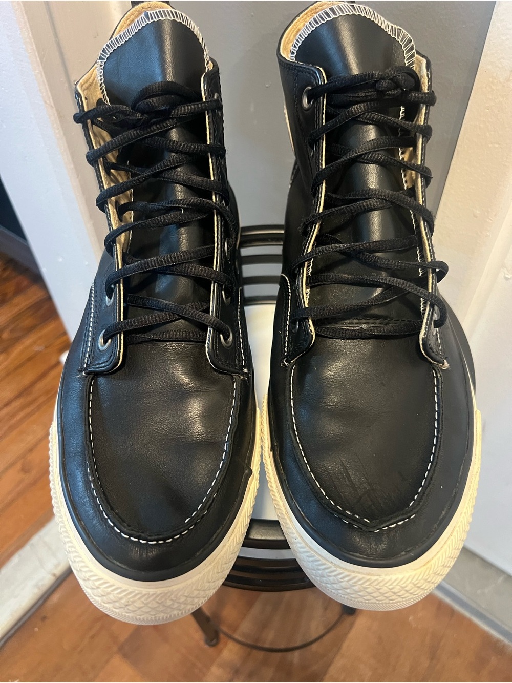 Converse chuck all stars Black Leather High-Top Sneakers  size 12 men - Picture 2 of 14